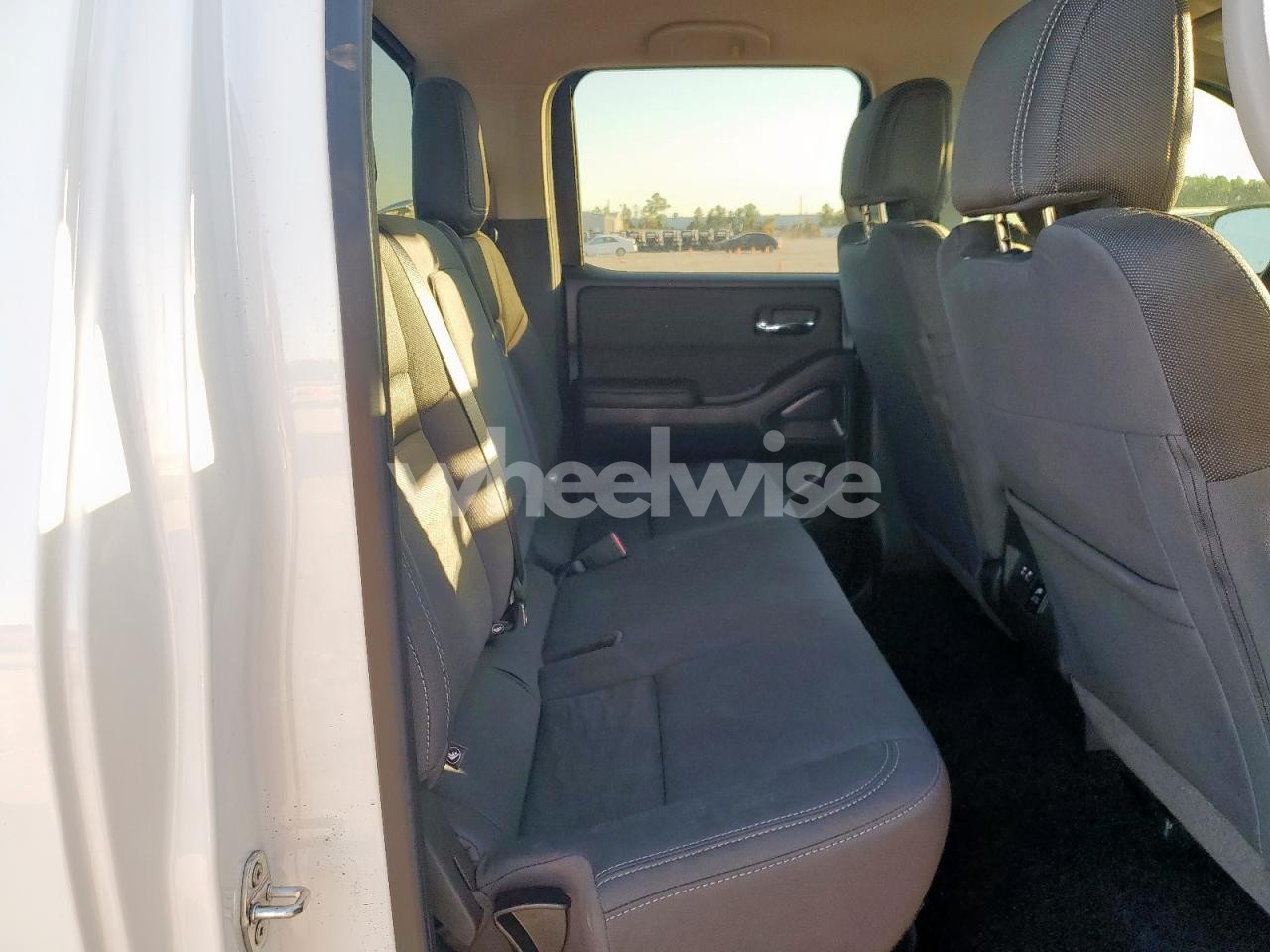 Photo 10 of 2024 NISSAN FRONTIER S (VIN 1N6ED1EJ6RN630510)