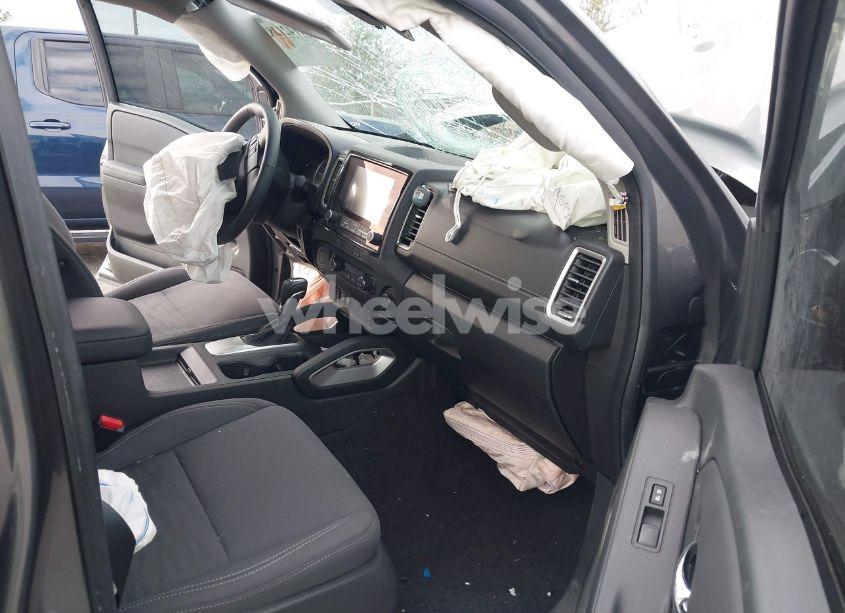 Photo 5 of 2024 Nissan Frontier N/A (VIN 1N6ED1EJ9RN655921)