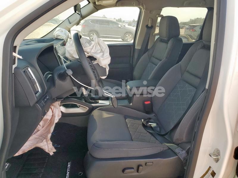 Photo 2 of 2025 NISSAN FRONTIER S (VIN 1N6ED1EJ9SN607017)