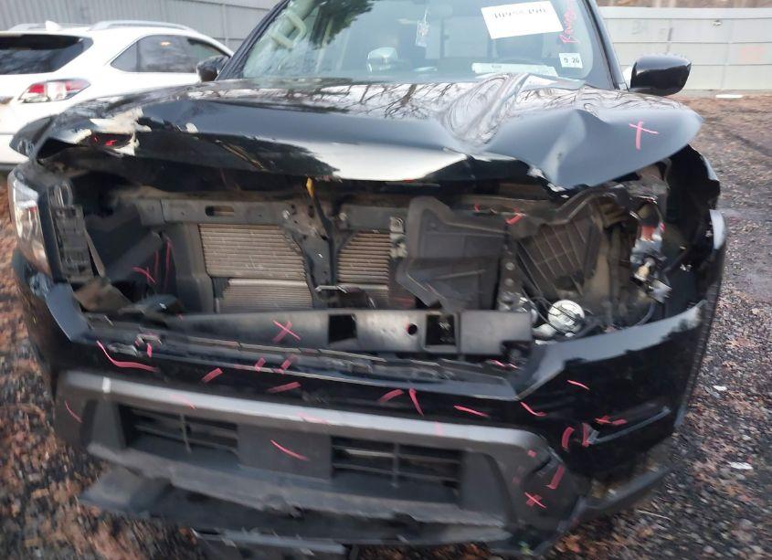 Photo 6 of 2022 Nissan Frontier SV 4X4 (VIN 1N6ED1EK0NN601829)