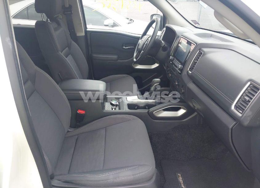 Photo 5 of 2024 Nissan Frontier SV 4X4 (VIN 1N6ED1EK0RN666847)