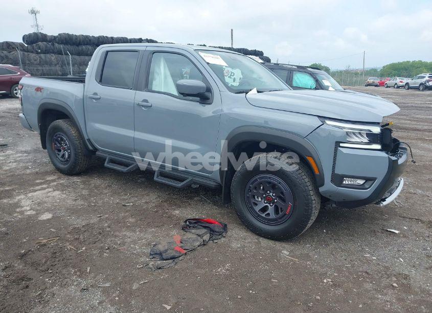 2025 Nissan Frontier PRO-4X 4X4 (VIN 1N6ED1EK0SN616133) main photo