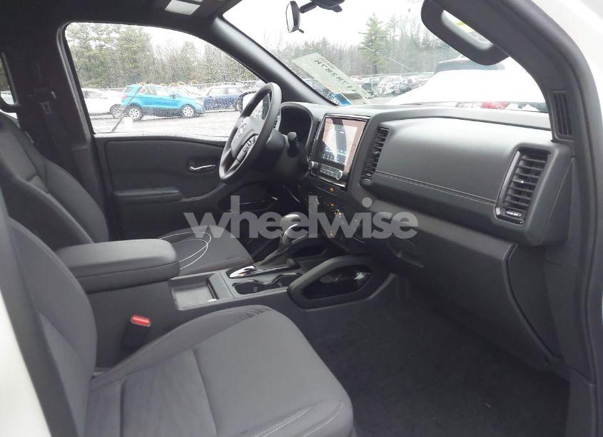 Photo 5 of 2023 Nissan Frontier SV 4X4 (VIN 1N6ED1EK1PN672721)