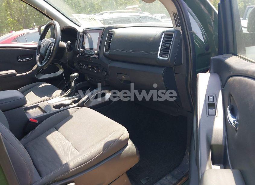 Photo 5 of 2022 Nissan Frontier SV 4X4 (VIN 1N6ED1EK2NN617109)