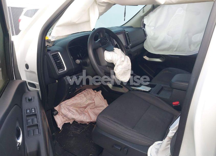 Photo 5 of 2022 Nissan Frontier SV 4X4 (VIN 1N6ED1EK2NN617398)