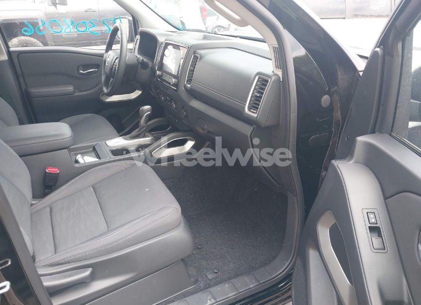 Photo 5 of 2024 Nissan Frontier SV 4X4 (VIN 1N6ED1EK2RN627094)