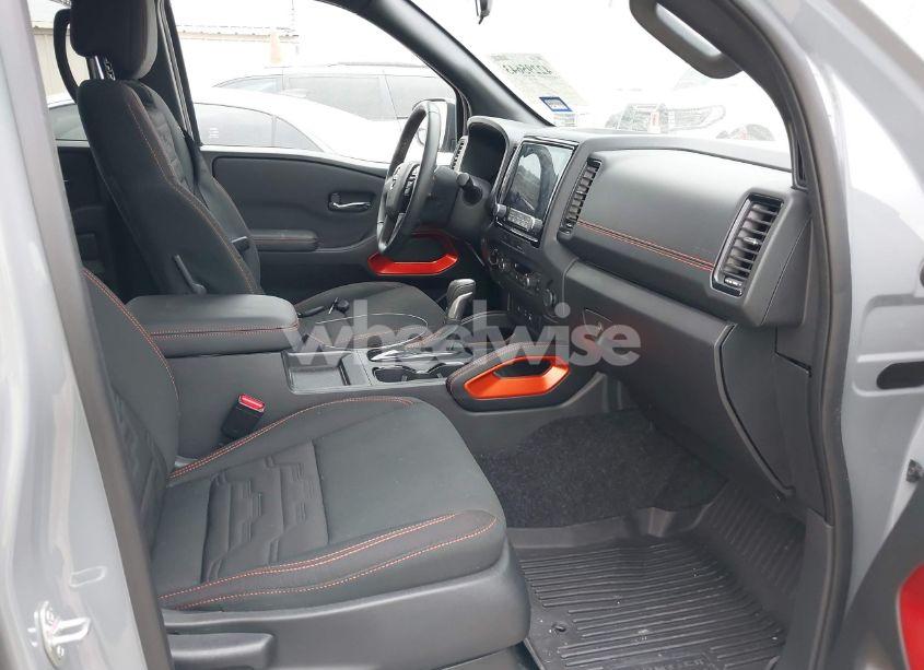 Photo 5 of 2024 Nissan Frontier PRO-4X 4X4 (VIN 1N6ED1EK2RN630822)