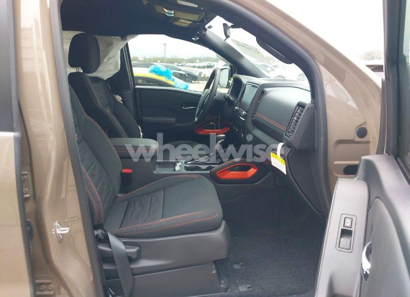 Photo 5 of 2024 Nissan Frontier PRO-4X 4X4 (VIN 1N6ED1EK2RN670706)