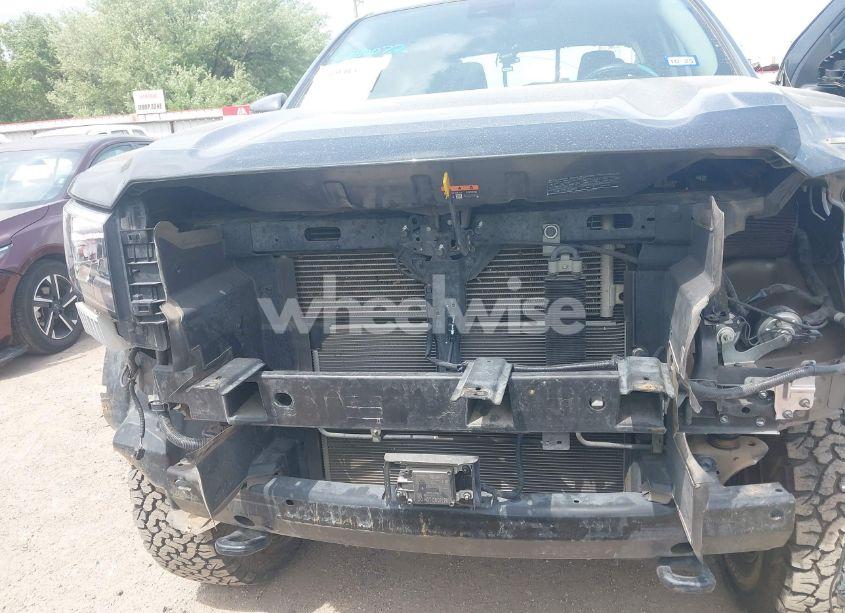 Photo 6 of 2022 Nissan Frontier SV 4X4 (VIN 1N6ED1EK4NN650046)