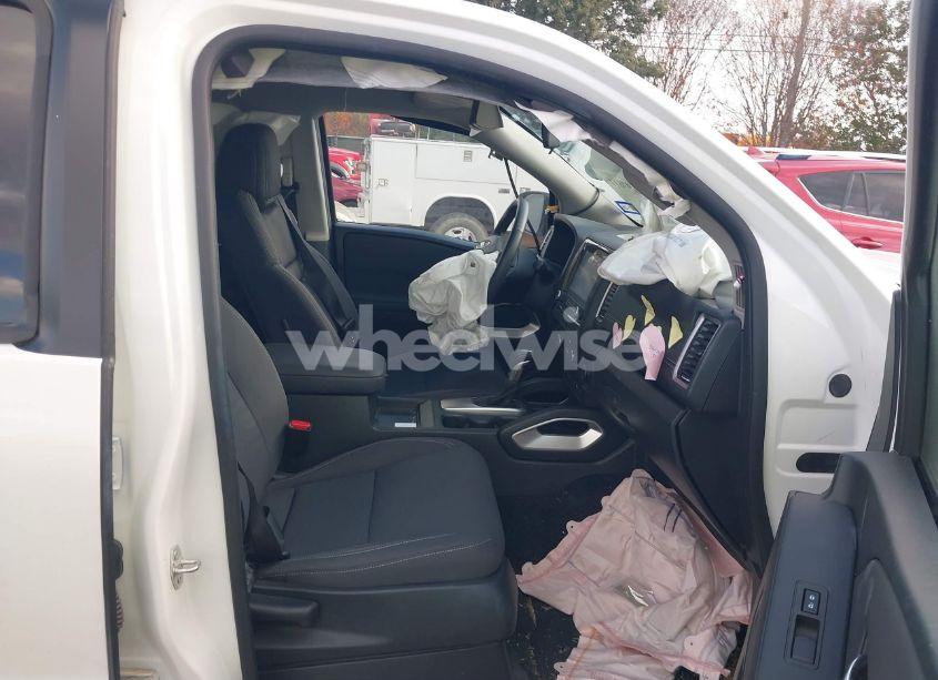 Photo 5 of 2024 Nissan Frontier SV 4X4 (VIN 1N6ED1EK4RN630613)