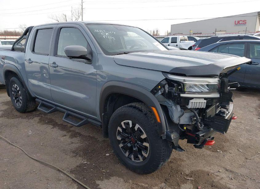 2022 Nissan Frontier PRO-4X 4X4 (VIN 1N6ED1EK6NN662618) main photo