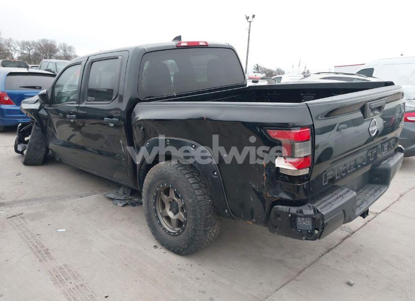 Photo 3 of 2022 Nissan Frontier N/A (VIN 1N6ED1EKXNN610697)