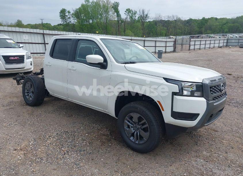 2025 Nissan Frontier SV 4X4 (VIN 1N6ED1EKXSN608668) main photo