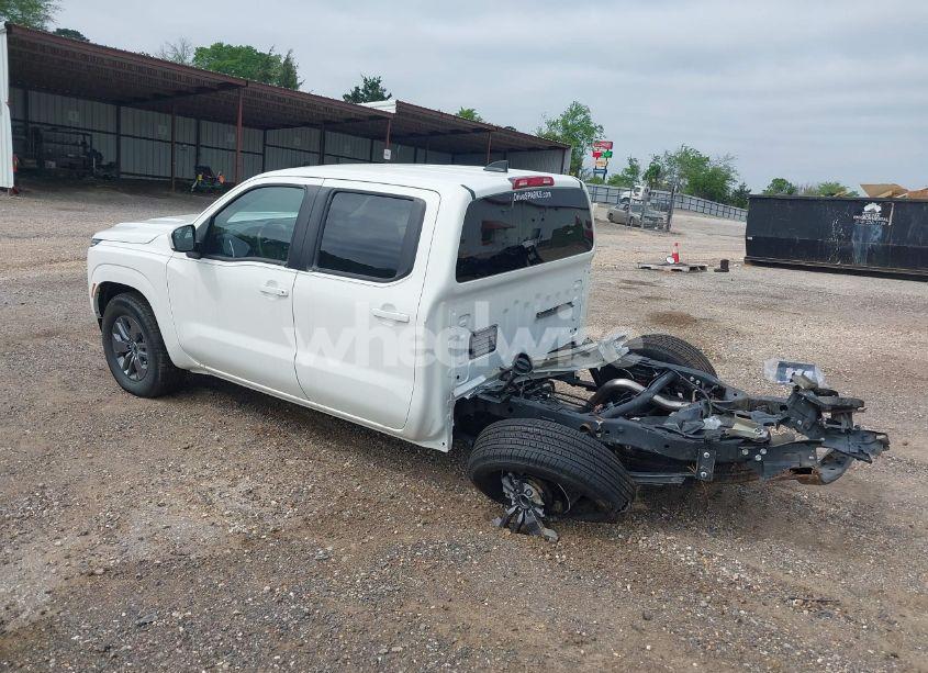 Photo 3 of 2025 Nissan Frontier SV 4X4 (VIN 1N6ED1EKXSN608668)