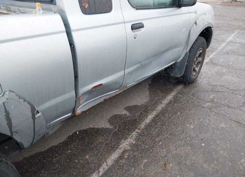 Photo 12 of 2002 Nissan Frontier DESERT RUNNER XE-V6 (VIN 1N6ED26T02C361752)