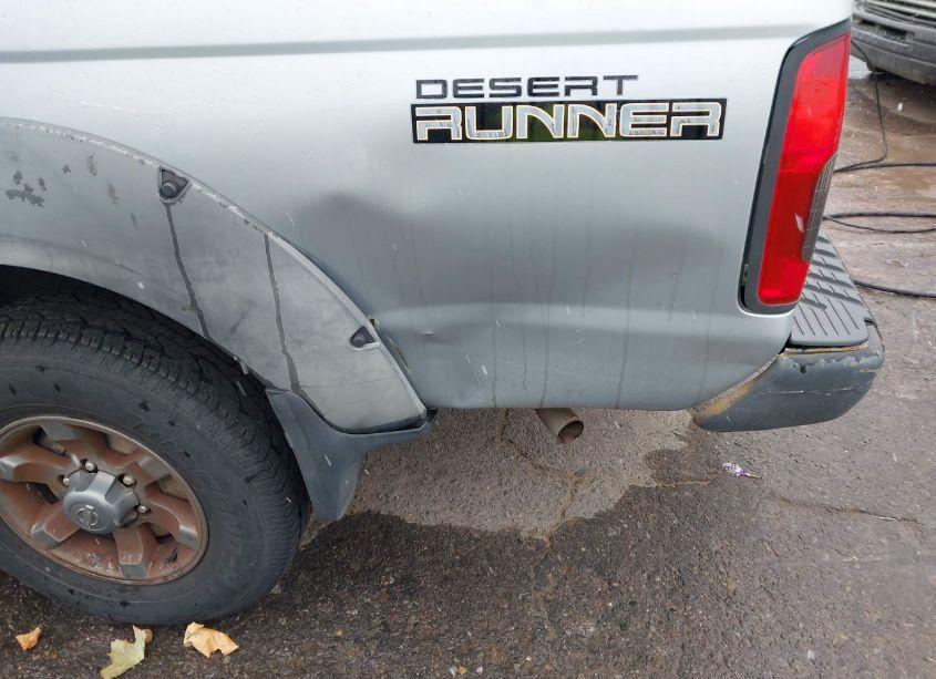 Photo 6 of 2002 Nissan Frontier DESERT RUNNER XE-V6 (VIN 1N6ED26T02C361752)