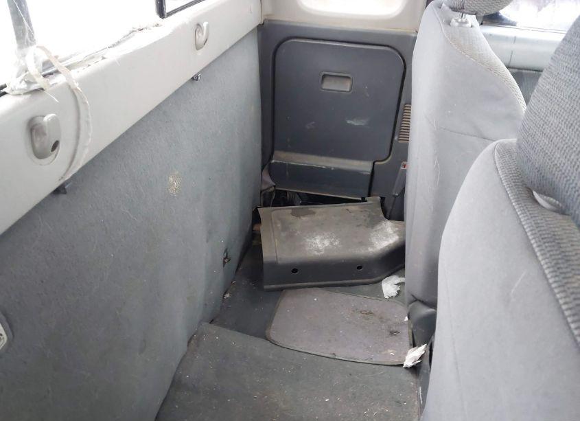 Photo 8 of 2002 Nissan Frontier DESERT RUNNER XE-V6 (VIN 1N6ED26T02C361752)