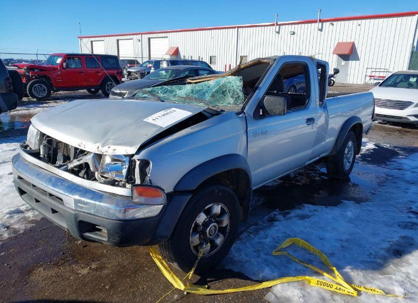 Photo 2 of 2000 Nissan Frontier DESERT RUNNER SE-V6/DESERT RUNNER XE-V6 (VIN 1N6ED26T0YC305657)