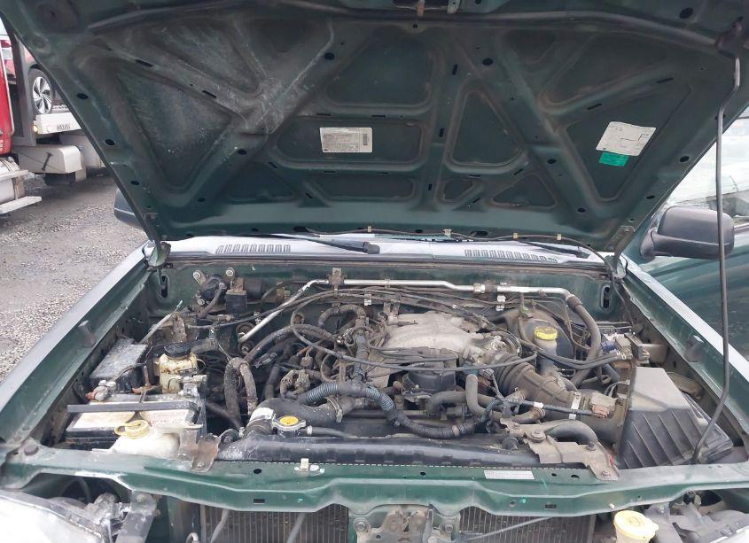 Photo 10 of 2001 Nissan Frontier DESERT RUNNER XE-V6 (VIN 1N6ED26T21C377577)