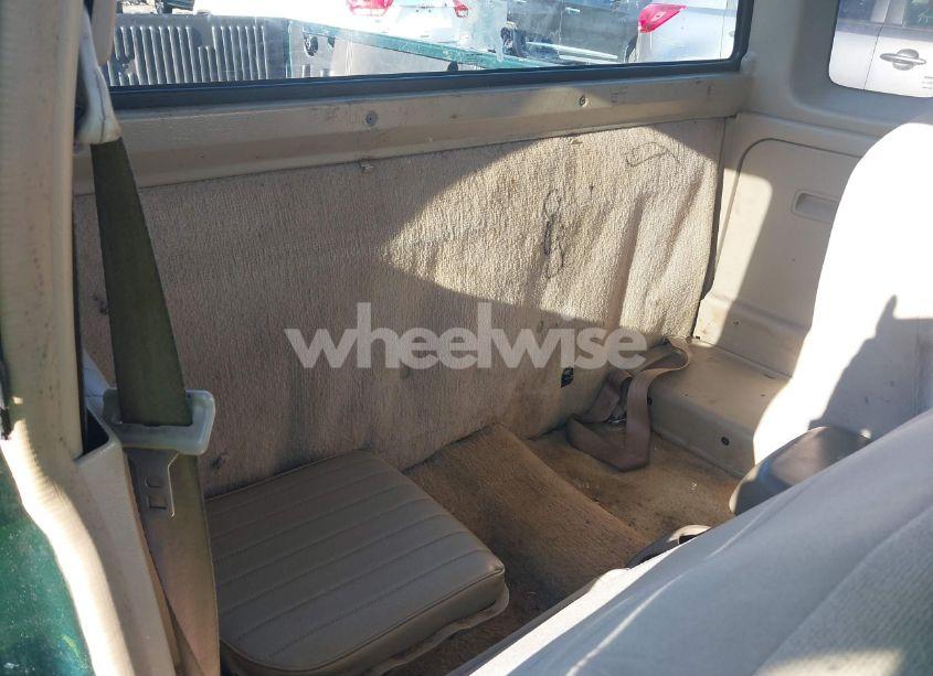 Photo 8 of 2000 Nissan Frontier DESERT RUNNER SE-V6/DESERT RUNNER XE-V6 (VIN 1N6ED26T2YC427520)