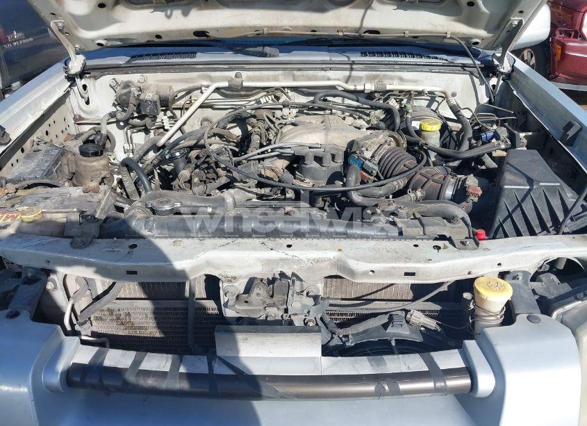 Photo 10 of 2001 Nissan Frontier DESERT RUNNER SE-V6 (VIN 1N6ED26T31C335077)