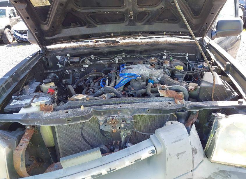 Photo 10 of 2003 Nissan Frontier DESERT RUNNER XE-V6 (VIN 1N6ED26T63C445513)