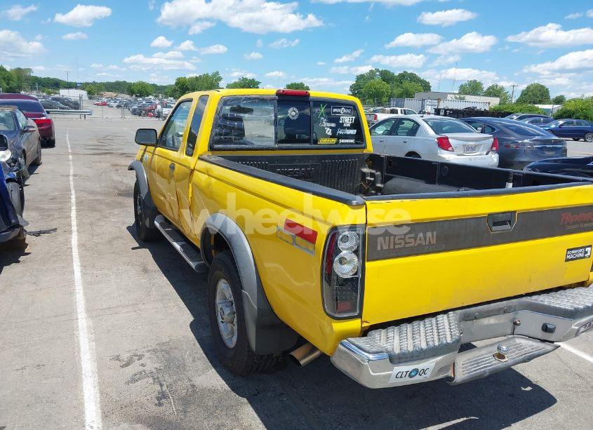 Photo 3 of 2000 Nissan Frontier DESERT RUNNER SE-V6/DESERT RUNNER XE-V6 (VIN 1N6ED26T7YC360056)