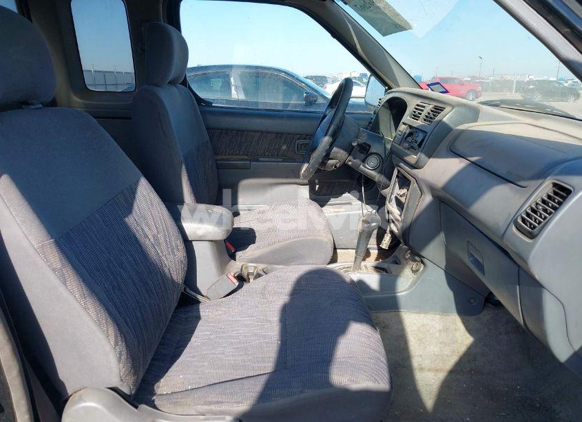 Photo 5 of 2000 Nissan Frontier DESERT RUNNER SE-V6/DESERT RUNNER XE-V6 (VIN 1N6ED26T8YC334677)