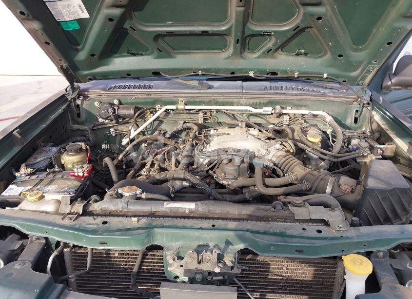 Photo 10 of 2002 Nissan Frontier DESERT RUNNER XE-V6 (VIN 1N6ED26TX2C387999)