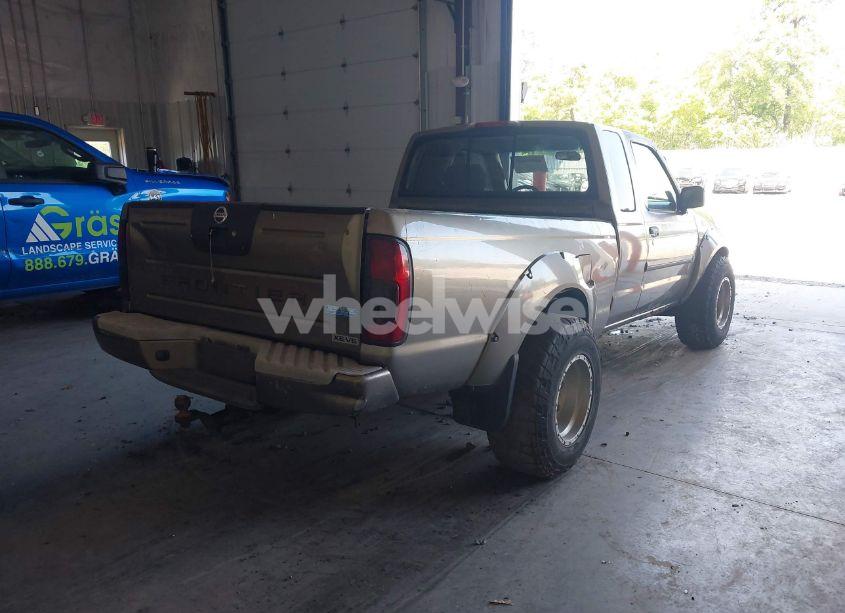 Photo 4 of 2003 Nissan Frontier XE-V6 (VIN 1N6ED26Y03C422840)