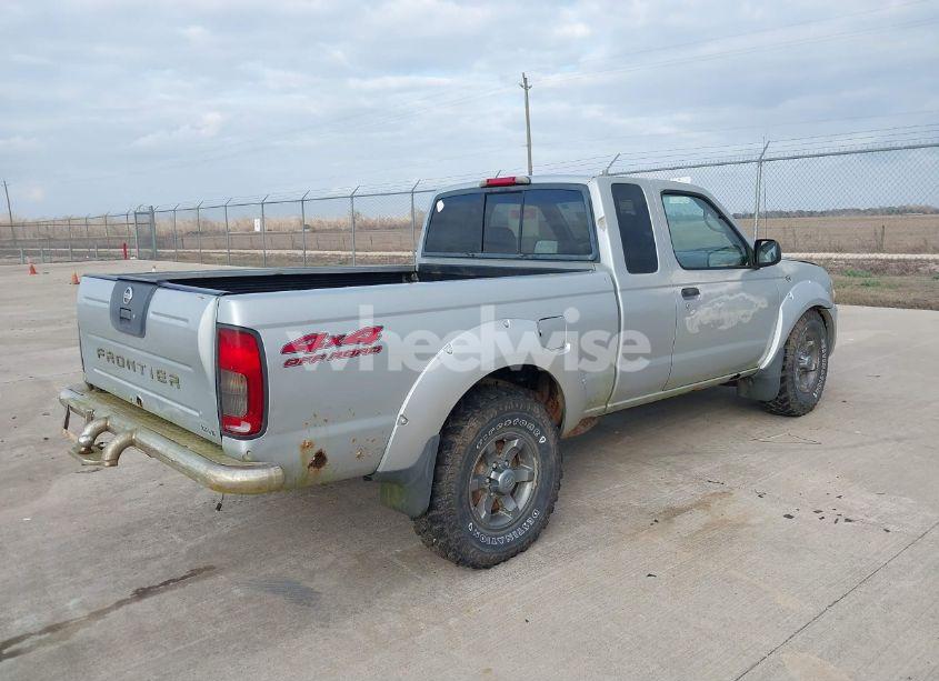 Photo 4 of 2003 Nissan Frontier XE-V6 (VIN 1N6ED26Y23C455497)