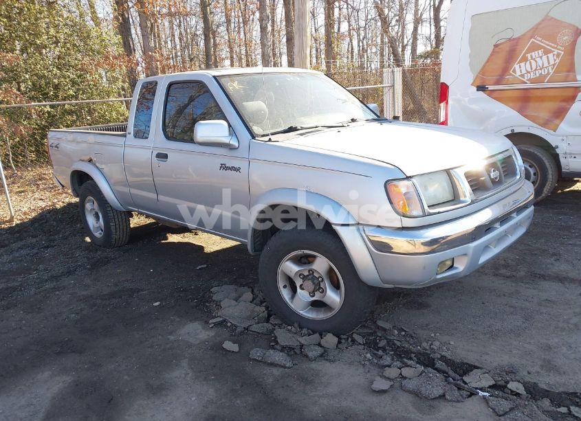2000 Nissan Frontier SE-V6/XE-V6 (VIN 1N6ED26Y2YC328398) main photo