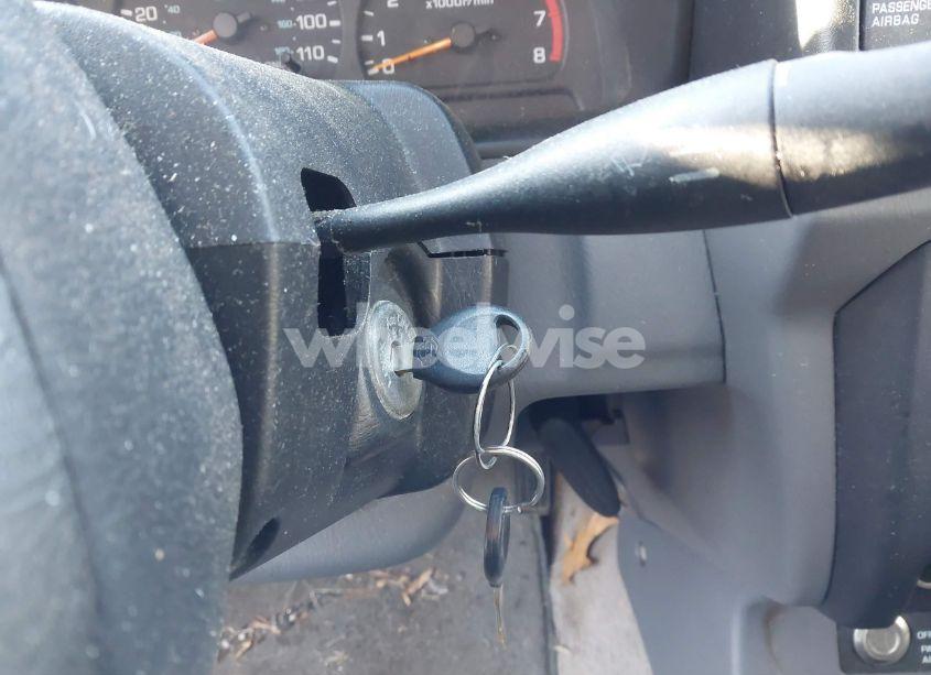 Photo 11 of 2000 Nissan Frontier SE-V6/XE-V6 (VIN 1N6ED26Y2YC328398)