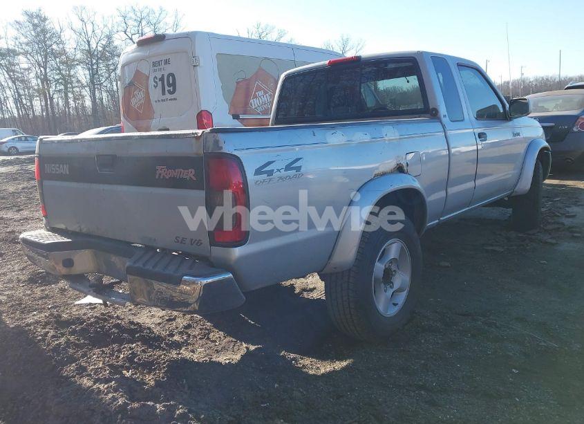 Photo 4 of 2000 Nissan Frontier SE-V6/XE-V6 (VIN 1N6ED26Y2YC328398)