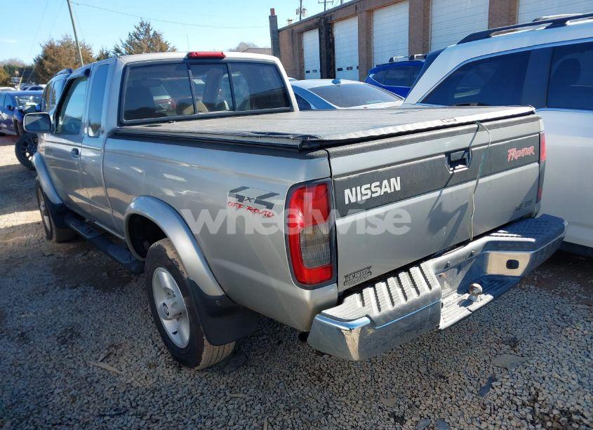 Photo 3 of 2000 Nissan Frontier SE-V6/XE-V6 (VIN 1N6ED26Y3YC340334)