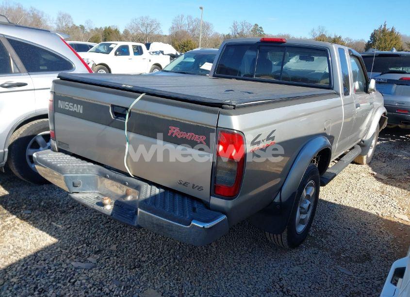 Photo 4 of 2000 Nissan Frontier SE-V6/XE-V6 (VIN 1N6ED26Y3YC340334)