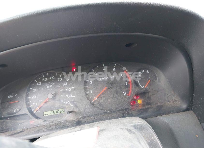 Photo 7 of 2001 Nissan Frontier XE-V6 (VIN 1N6ED26Y41C360629)