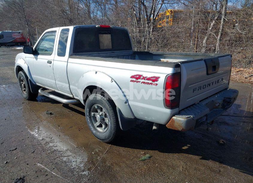 Photo 3 of 2003 Nissan Frontier XE-V6 (VIN 1N6ED26Y83C452152)