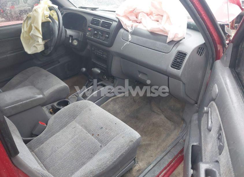 Photo 5 of 2000 Nissan Frontier SE-V6/XE-V6 (VIN 1N6ED26Y9YC350799)