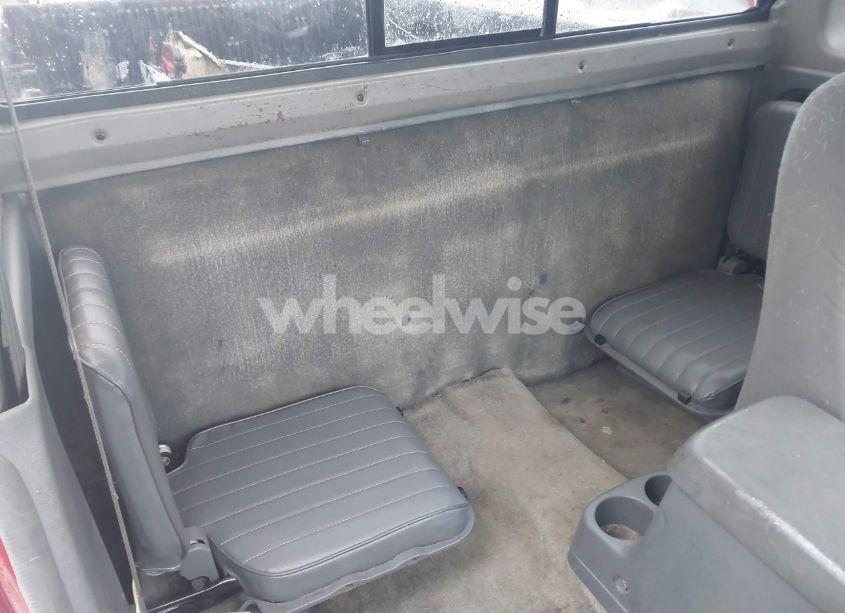 Photo 8 of 2000 Nissan Frontier SE-V6/XE-V6 (VIN 1N6ED26Y9YC350799)