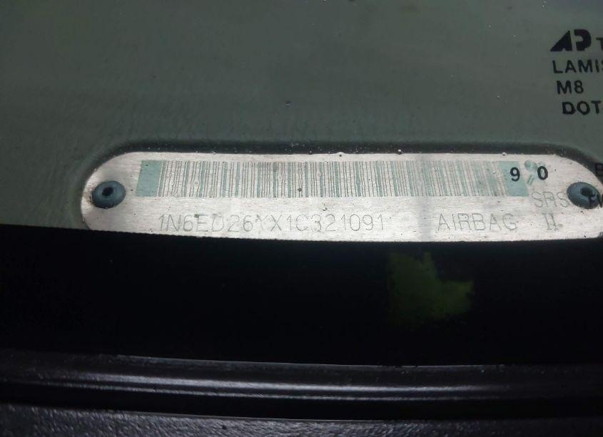 Photo 9 of 2001 Nissan Frontier SE-V6 (VIN 1N6ED26YX1C321091)