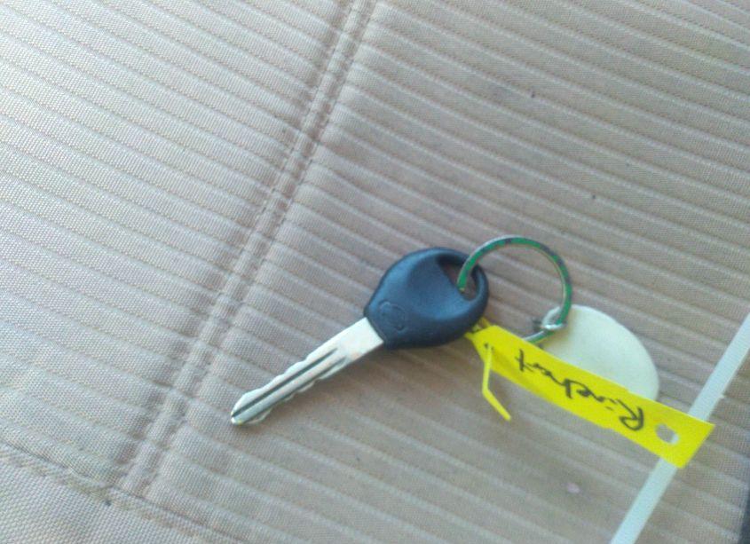 Photo 11 of 2001 Nissan Frontier SE-V6 (VIN 1N6ED27T01C360582)