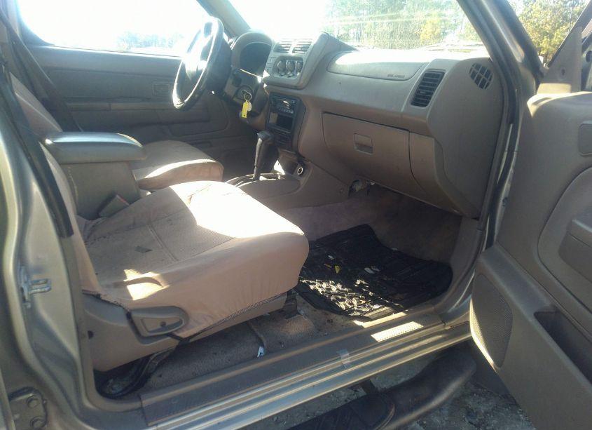 Photo 5 of 2001 Nissan Frontier SE-V6 (VIN 1N6ED27T01C360582)