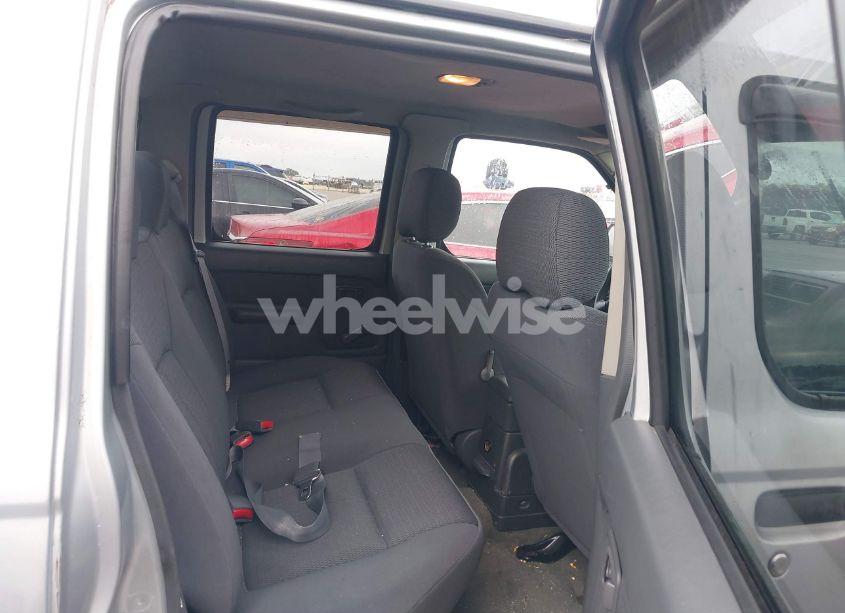 Photo 8 of 2003 Nissan Frontier XE-V6 (VIN 1N6ED27T03C437454)