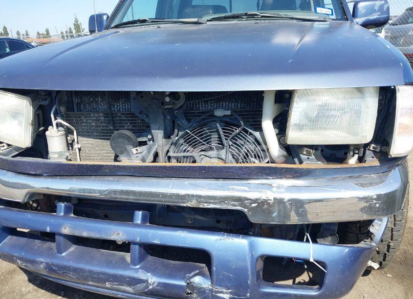 Photo 16 of 2000 Nissan Frontier SE-V6/XE-V6 (VIN 1N6ED27T0YC352640)