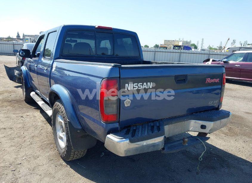 Photo 3 of 2000 Nissan Frontier SE-V6/XE-V6 (VIN 1N6ED27T0YC352640)