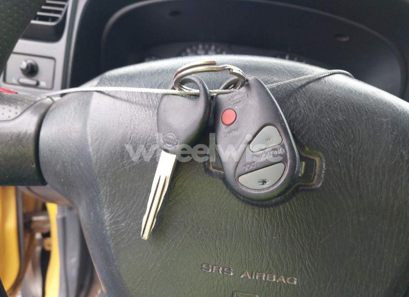 Photo 11 of 2001 Nissan Frontier XE-V6 (VIN 1N6ED27T21C372541)