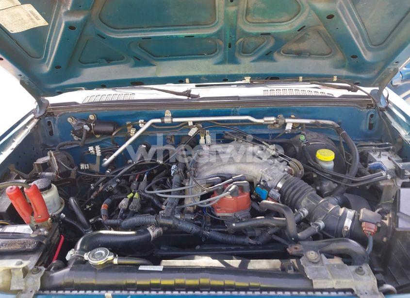 Photo 10 of 2002 Nissan Frontier SE-V6 (VIN 1N6ED27T22C301874)