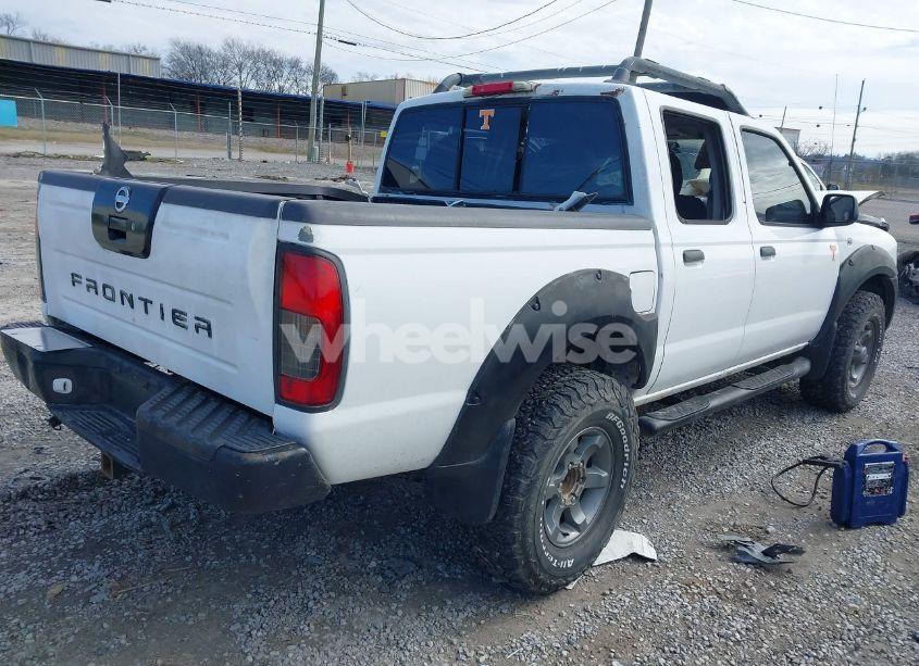 Photo 4 of 2002 Nissan Frontier XE-V6 (VIN 1N6ED27T22C355126)
