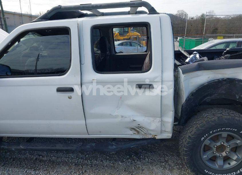 Photo 6 of 2002 Nissan Frontier XE-V6 (VIN 1N6ED27T22C355126)